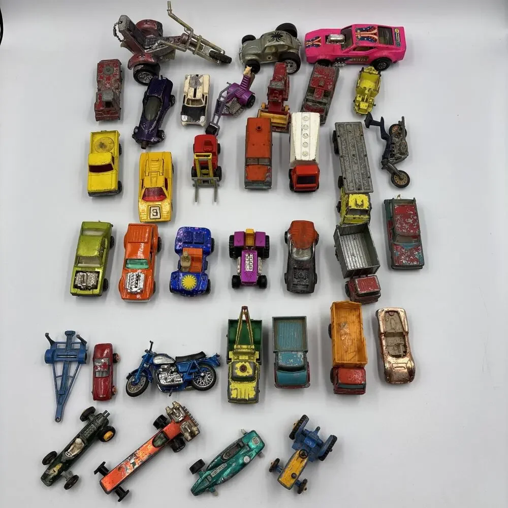Vintage Mixed Lot Matchboxes Hot Wheels Diecast Vehicles